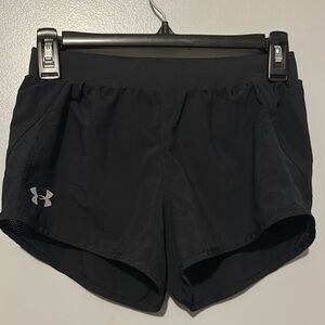 Under Armour Women's Black Shorts size XS